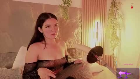 Snapshot of alissa_cute1 chatting on 9, 11, 2025 Mia online show from 9, 11, 2025