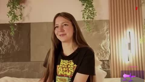 Snapshot of alissa_cute1 chatting on 23, 11, 2025 Mia online show from 23, 11, 2025