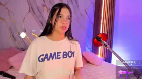 Snapshot of alissa_cute1 chatting on 25, 11, 2025 Mia online show from 25, 11, 2025