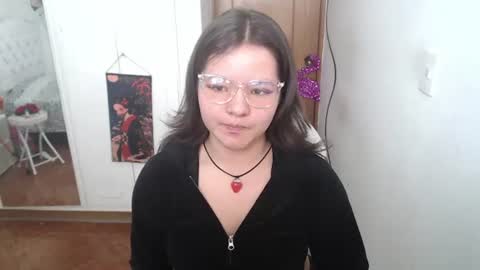 Snapshot of alissa_morrison chatting on 7, 7, 2026 alissa_morrison online show from 7, 7, 2026