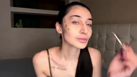 Alissa online show from 1, 3, 2025