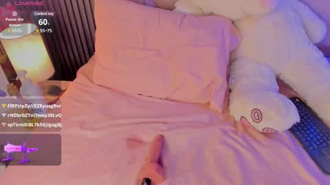 Snapshot of alisse_miller chatting on 13, 2, 2025 Alisse Miller online show from 13, 2, 2025