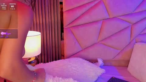 Snapshot of alisse_miller chatting on 15, 9, 2025 Alisse Miller online show from 15, 9, 2025