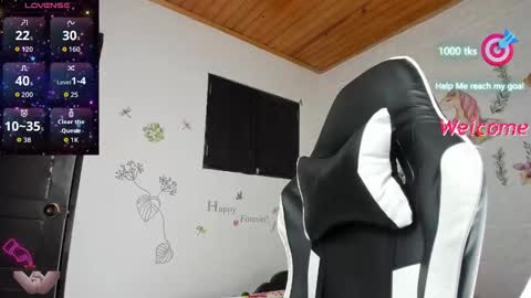 Snapshot of alisson_hoffman05 chatting on 24, 10, 2025 Alisson hoffman05 online show from 24, 10, 2025