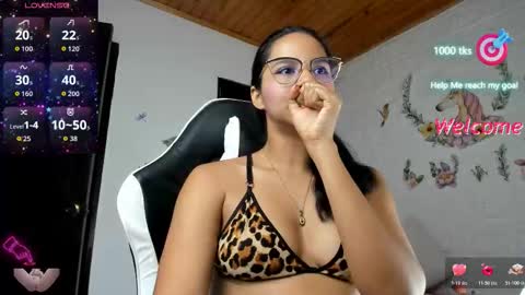 Snapshot of alisson_hoffman05 chatting on 29, 11, 2025 Alisson hoffman05 online show from 29, 11, 2025