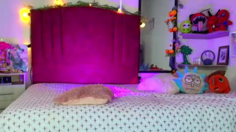 Alisson IG alisson zafiro27 online show from 4, 2, 2026