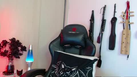 Alisson Beckett online show from 4, 4, 2026