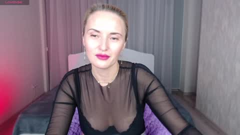 Snapshot of alisssarose chatting on 7, 12, 2024 alisssarose online show from 7, 12, 2024