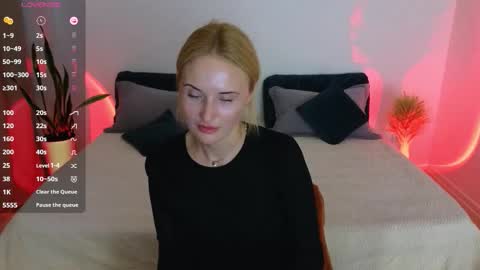 Snapshot of alisssarose chatting on 1, 10, 2025 alisssarose online show from 1, 10, 2025