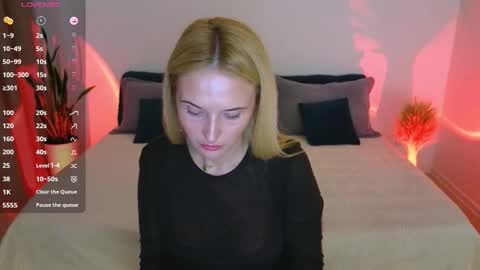 Snapshot of alisssarose chatting on 14, 10, 2025 alisssarose online show from 14, 10, 2025