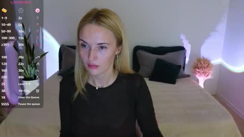 Snapshot of alisssarose chatting on 18, 10, 2025 alisssarose online show from 18, 10, 2025