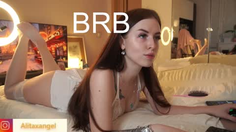 Snapshot of alitaangel_ chatting on 6, 12, 2024 A L I T A online show from 6, 12, 2024