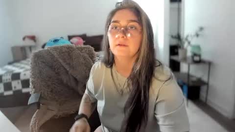 Snapshot of alix_valentine chatting on 18, 9, 2025 alix_valentine online show from 18, 9, 2025