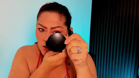 Aliyahs stone online show from 1, 11, 2025