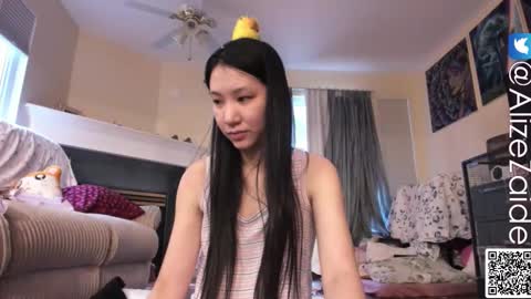 Alize Zaide online show from 21, 11, 2025