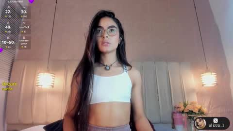 Snapshot of alizza_ chatting on 9, 11, 2025 alizza_ online show from 9, 11, 2025