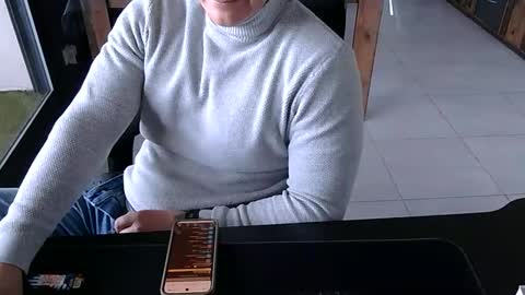 Snapshot of allan57000 chatting on 12, 11, 2025 allan57000 online show from 12, 11, 2025