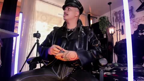   online show from 6, 12, 2024