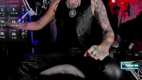   online show from 23, 10, 2025