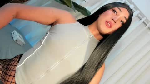 Snapshot of allareillusionxxx chatting on 7, 10, 2025 Miss Gia online show from 7, 10, 2025