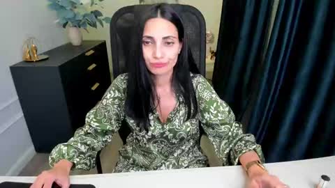 Snapshot of allayerty chatting on 10, 10, 2025 allayerty online show from 10, 10, 2025
