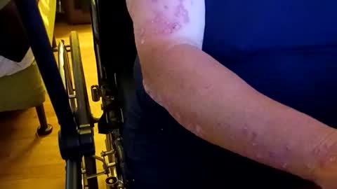 Snapshot of allbuttplaywelcome69 chatting on 22, 10, 2025 Stormy Day online show from 22, 10, 2025