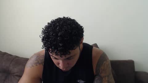 Snapshot of allen_ferrer10 chatting on 10, 4, 2026 allen_ferrer10 online show from 10, 4, 2026