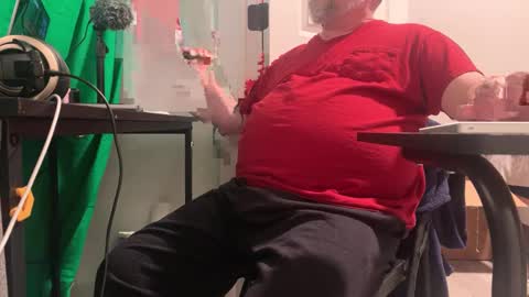 Allergictolove online show from 17, 2, 2025