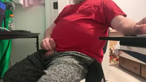 Allergictolove online show from 1, 12, 2025