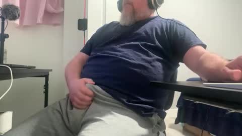 Allergictolove online show from 26, 3, 2026