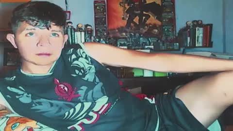 Snapshot of allex14141414xd chatting on 18, 12, 2025 allex14141414xd online show from 18, 12, 2025