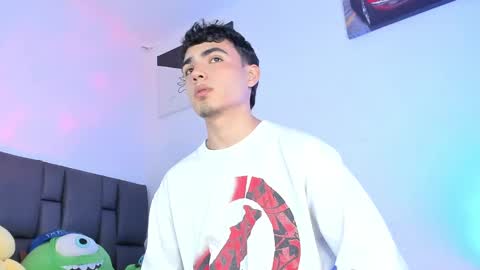 Allex online show from 8, 3, 2025