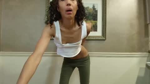 Snapshot of allgood4u chatting on 12, 1, 2026 wishlist on bio online show from 12, 1, 2026