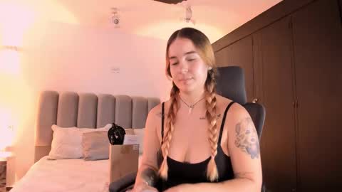 Snapshot of allicelover chatting on 16, 10, 2025 ALLICE online show from 16, 10, 2025