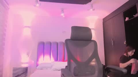 Snapshot of allicelover chatting on 21, 11, 2025 ALLICE online show from 21, 11, 2025