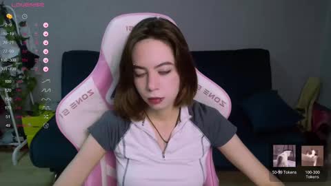 Snapshot of allie_hazie chatting on 13, 1, 2025 alice online show from 13, 1, 2025