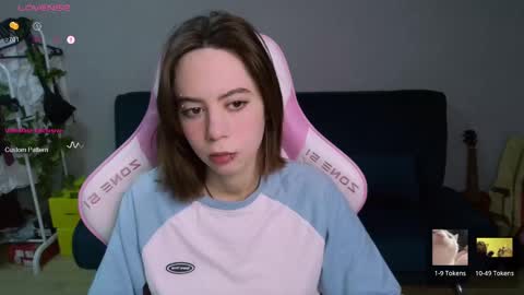 Snapshot of allie_hazie chatting on 25, 1, 2025 alice online show from 25, 1, 2025