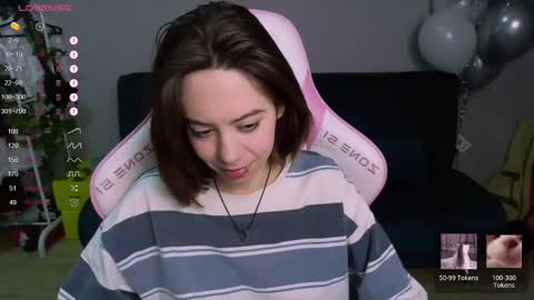 Snapshot of allie_hazie chatting on 27, 1, 2025 alice online show from 27, 1, 2025