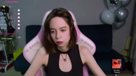 Snapshot of allie_hazie chatting on 6, 2, 2025 alice online show from 6, 2, 2025