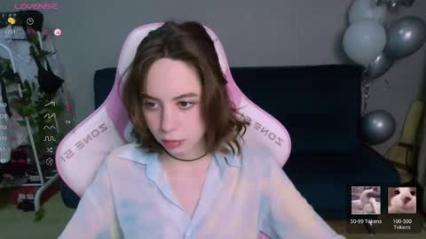 Snapshot of allie_hazie chatting on 16, 2, 2025 alice online show from 16, 2, 2025