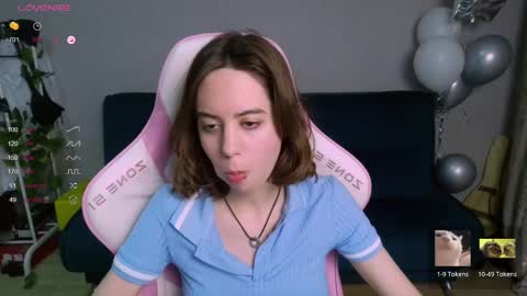 Snapshot of allie_hazie chatting on 18, 2, 2025 alice online show from 18, 2, 2025