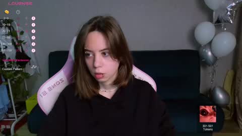 Snapshot of allie_hazie chatting on 2, 3, 2025 alice online show from 2, 3, 2025