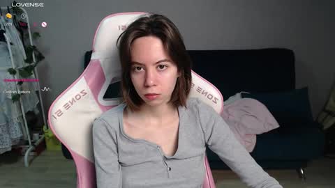 Snapshot of allie_hazie chatting on 18, 12, 2025 alice online show from 18, 12, 2025