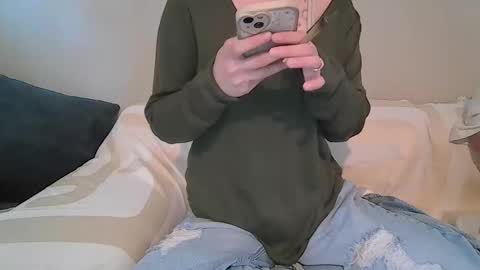 alliebearx online show from 8, 4, 2026