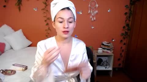 Allie  online show from 20, 9, 2025