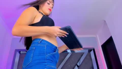    online show from 31, 1, 2025