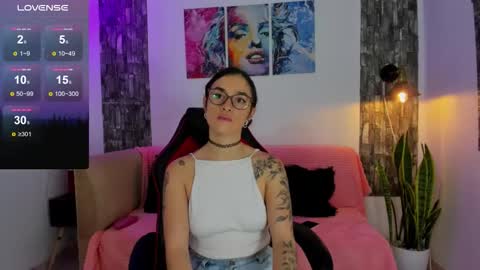 Snapshot of allison_sc chatting on 11, 10, 2025 Allison sc online show from 11, 10, 2025