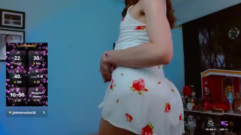 Snapshot of allisonblossom chatting on 16, 10, 2025 online show from 16, 10, 2025