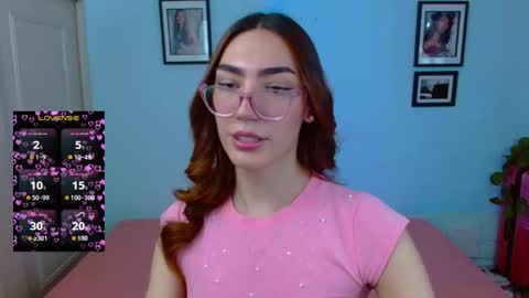 Snapshot of allisonblossom chatting on 21, 10, 2025 online show from 21, 10, 2025