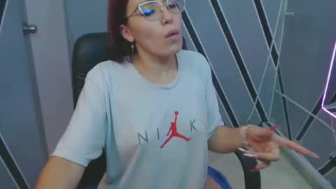 Snapshot of allisonlove_88 chatting on 26, 1, 2025 ALLISON online show from 26, 1, 2025